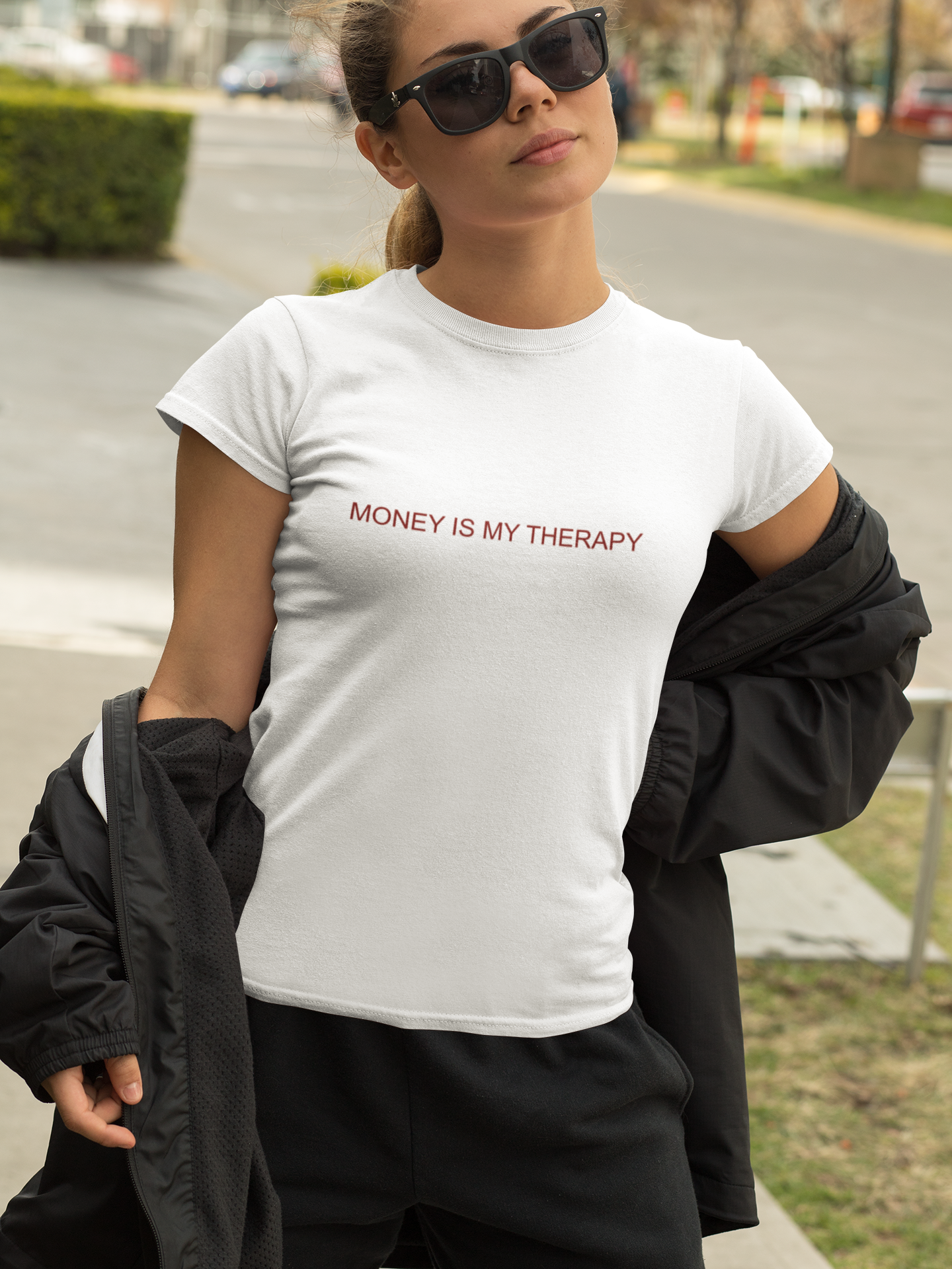 Money is my therapy Text T-Shirt