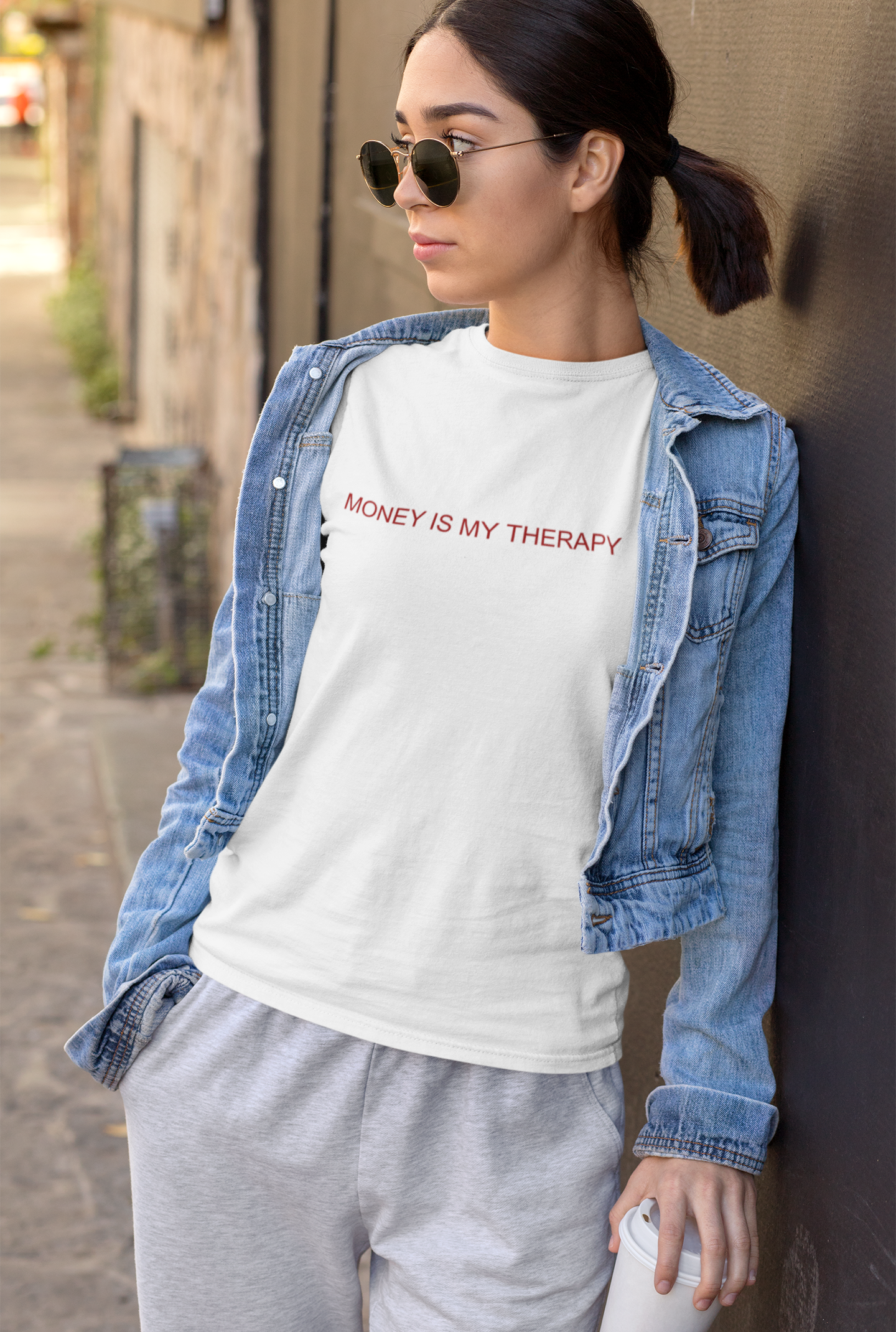 Money is my therapy Text T-Shirt