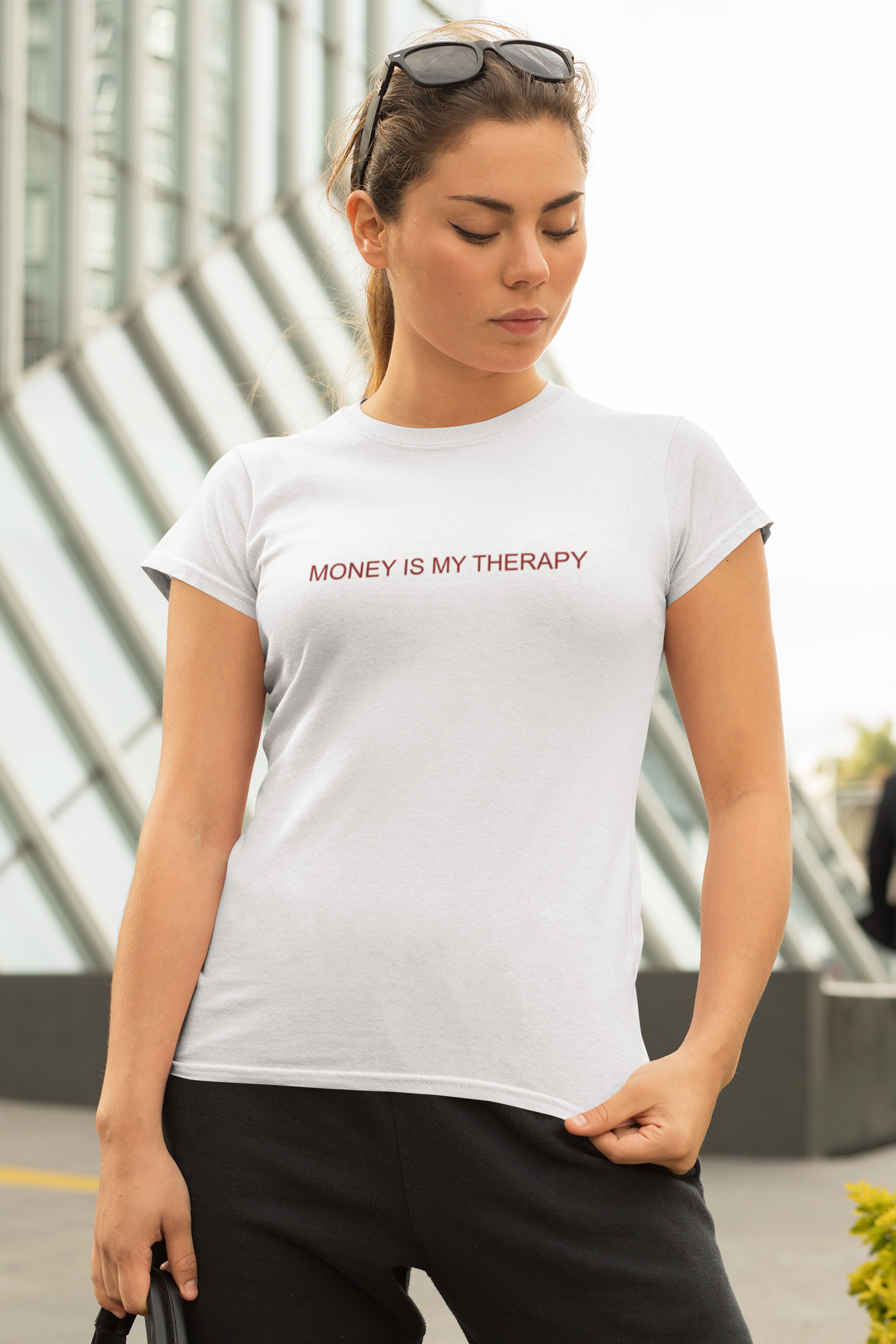 Money is my therapy Text T-Shirt