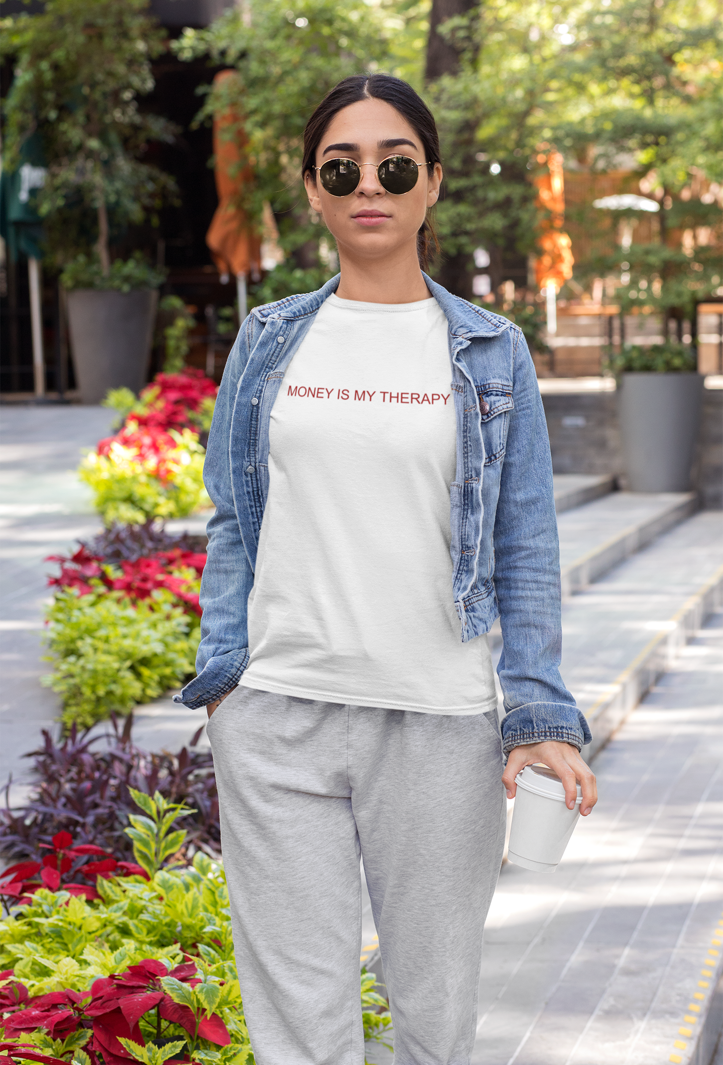 Money is my therapy Text T-Shirt